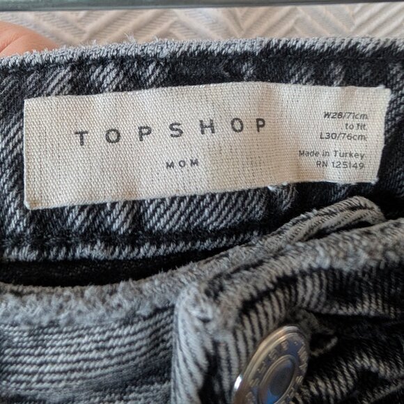 Topshop Black Mom Jeans High-Waisted Non-Stretch Denim Size 28 Casual - Picture 3 of 6